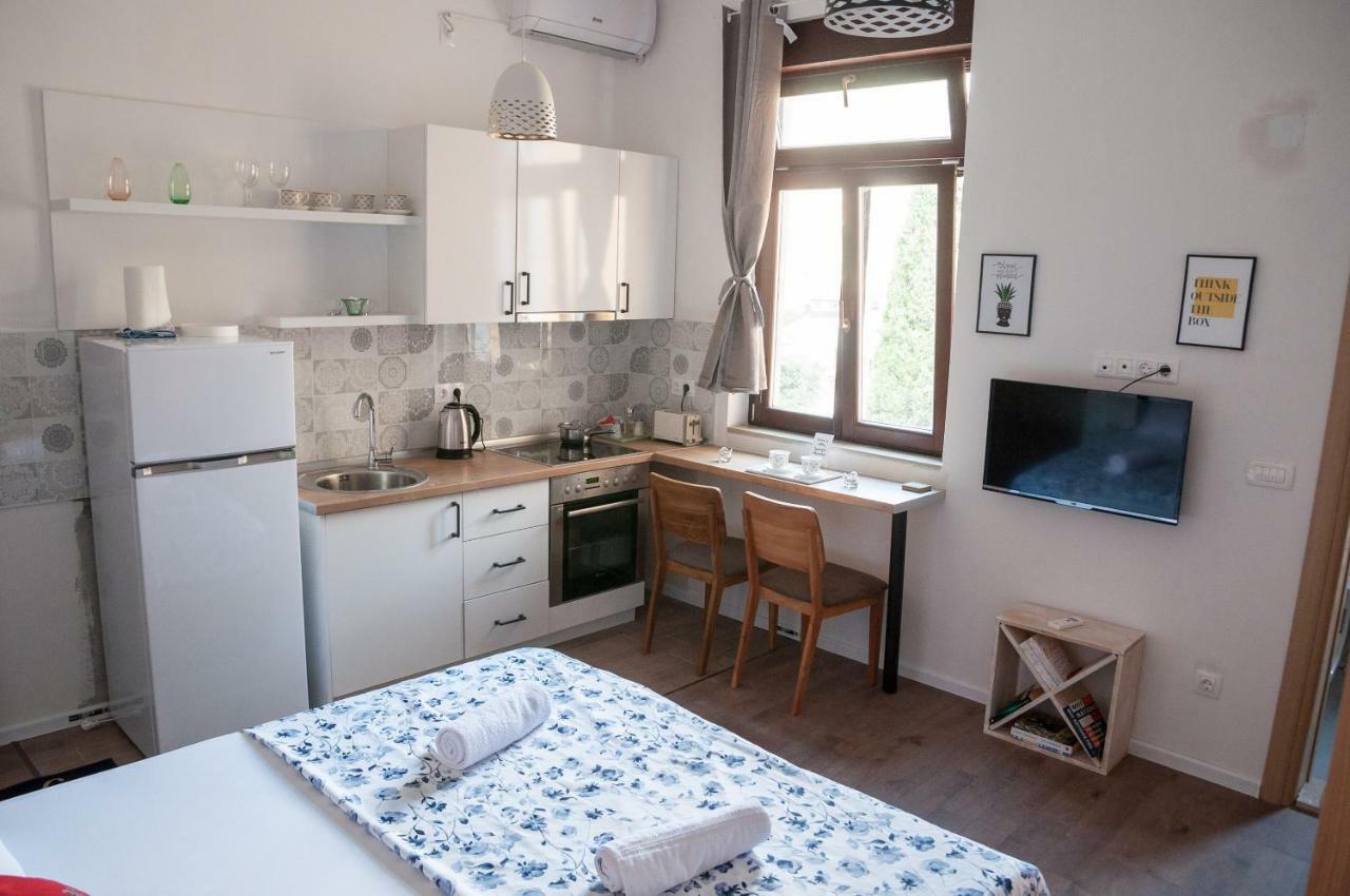 Checkpoint Apartments Мостар Экстерьер фото