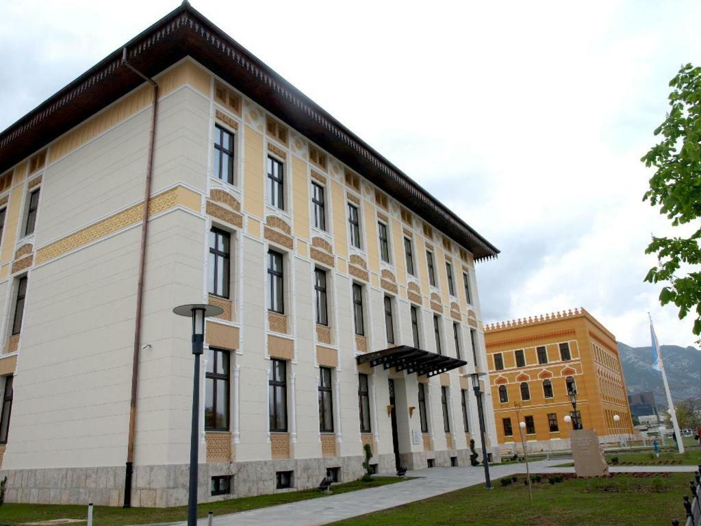 Checkpoint Apartments Мостар Экстерьер фото